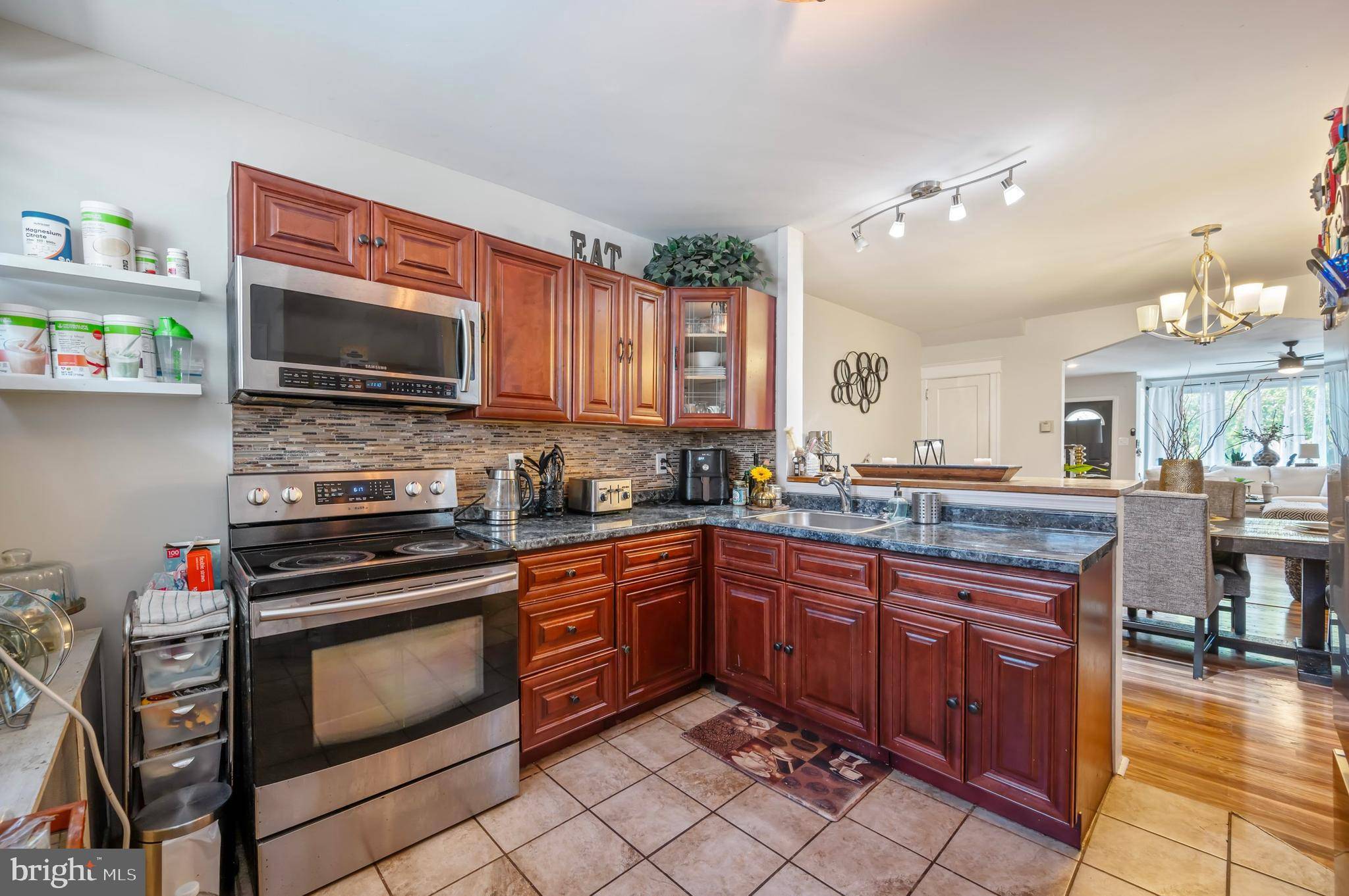 Philadelphia, PA 19138,1922 74TH AVE
