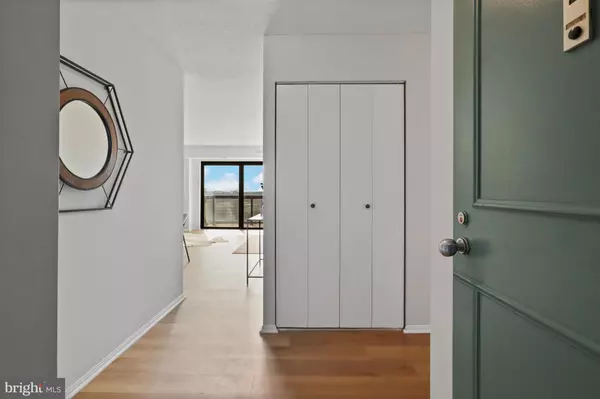 Alexandria, VA 22304,203 YOAKUM PKWY #1516