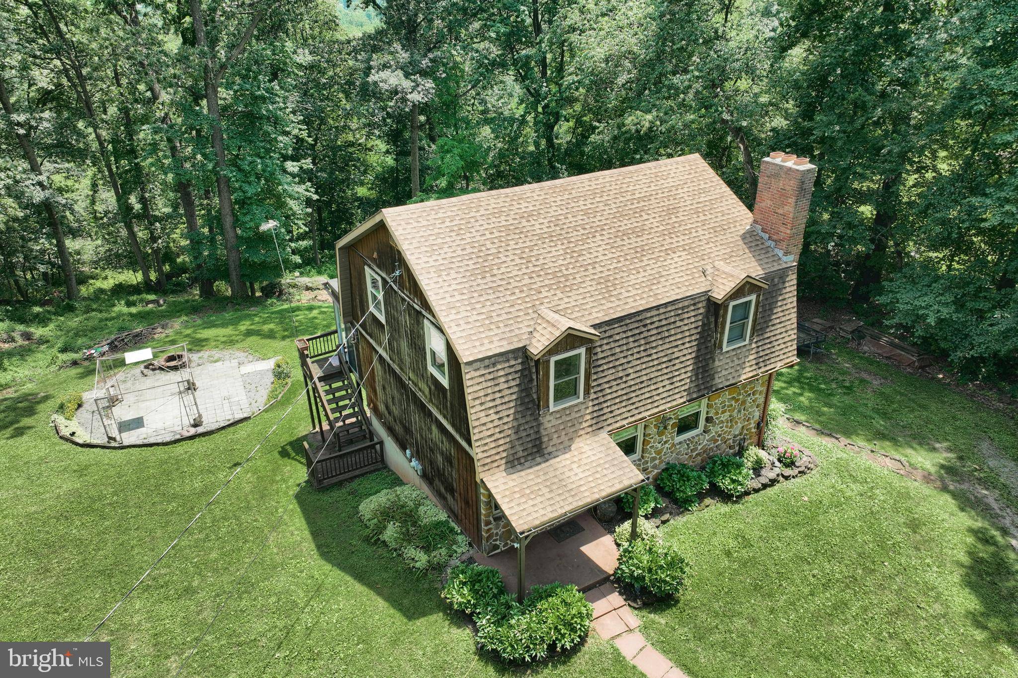 Dover, PA 17315,3290 SKY TOP TRL