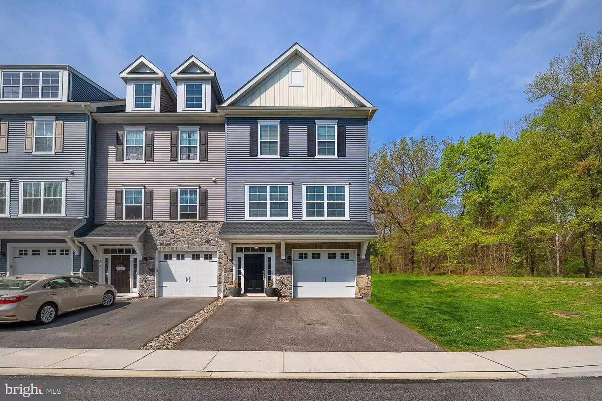 Broomall, PA 19008,300 ROCK RUN CIR
