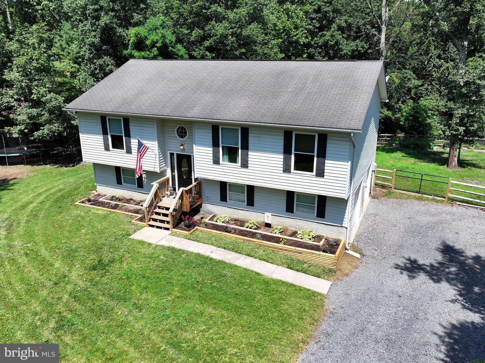 Front Royal, VA 22630,779 WESTERN LN