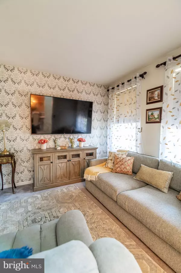 East Stroudsburg, PA 18302,6 WESTRIDGE CT