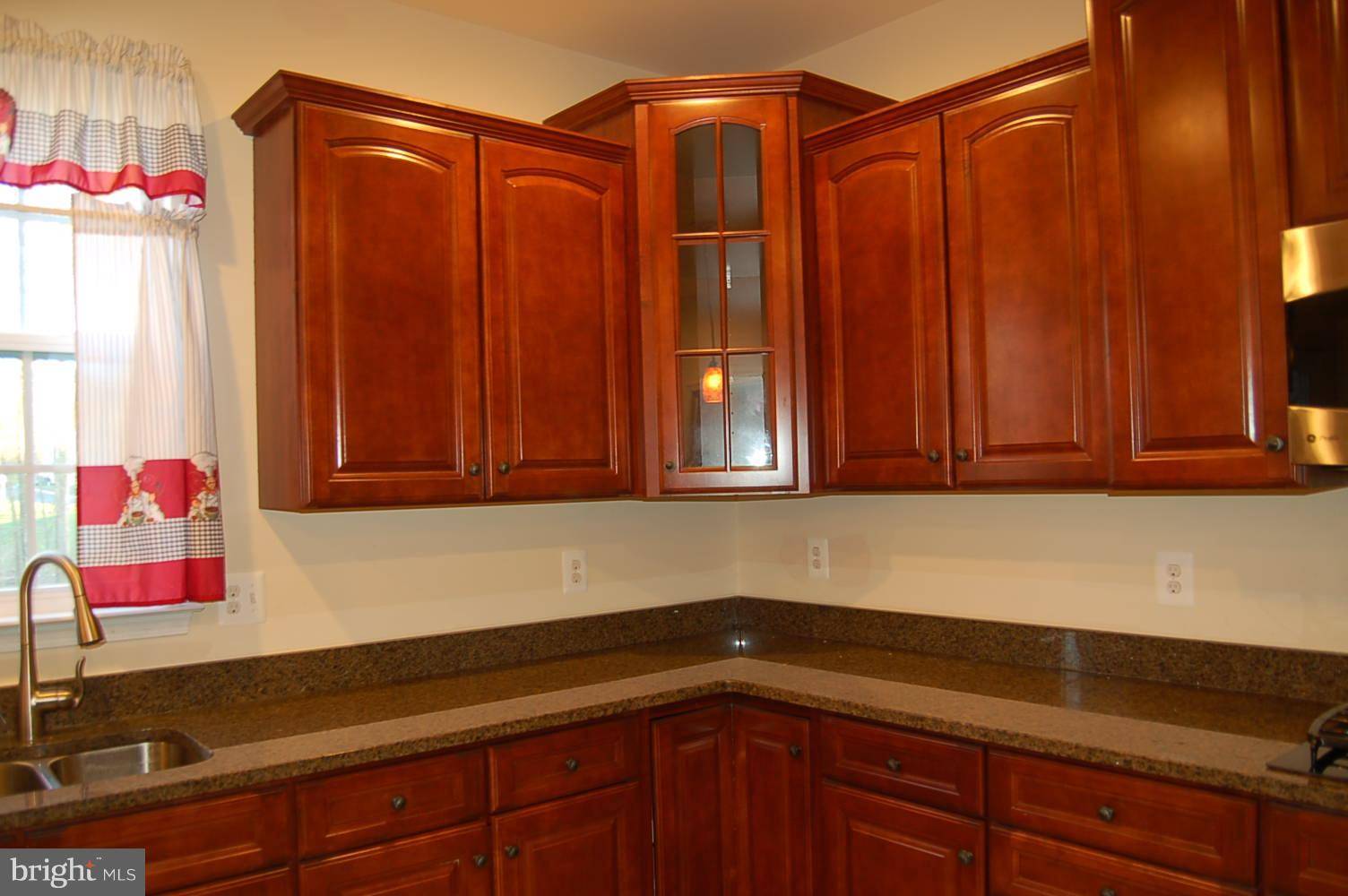 Woodbridge, VA 22192,12699 LAKESIDE CT