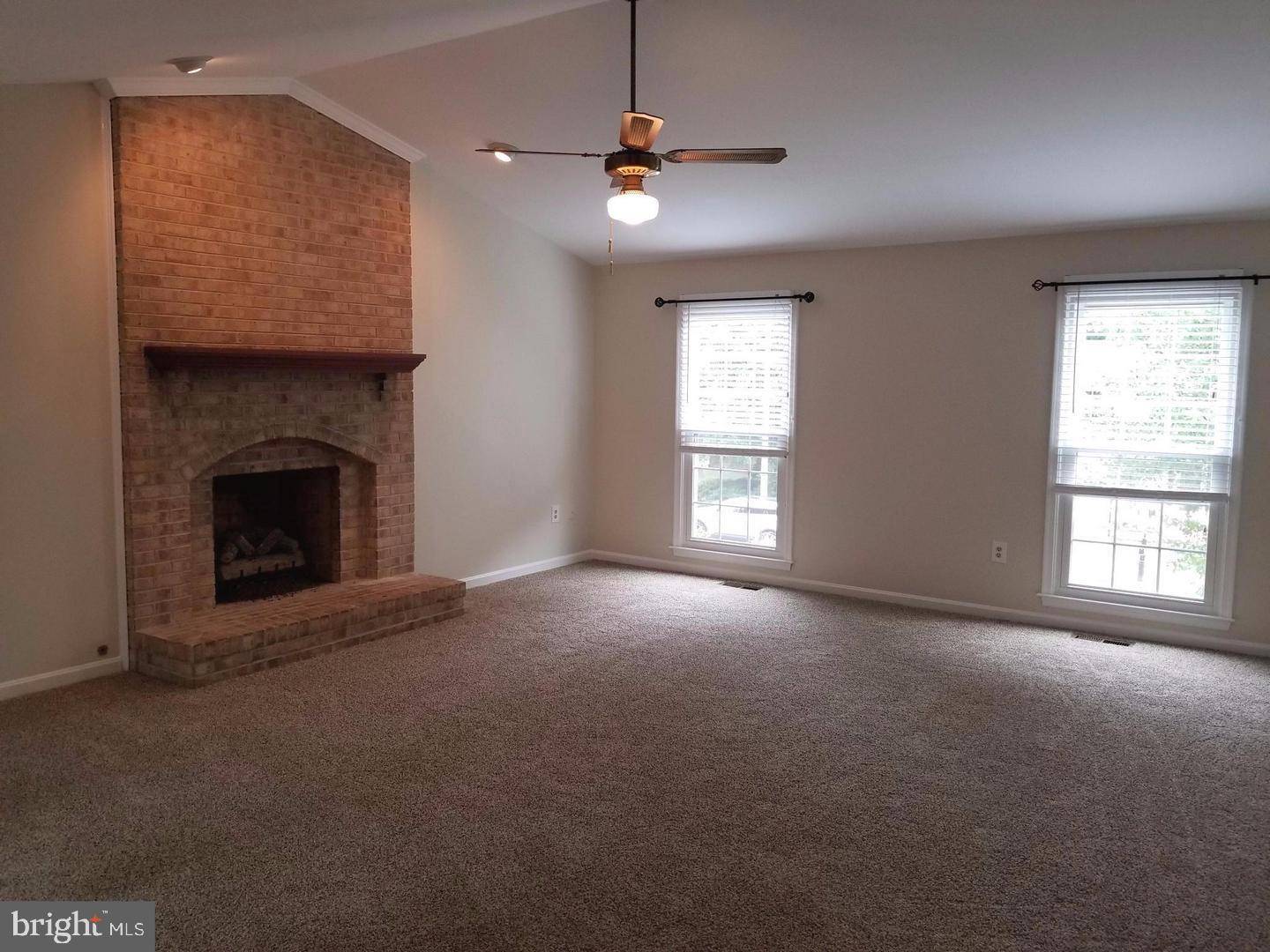 Woodbridge, VA 22192,3853 APPALOOSA DR