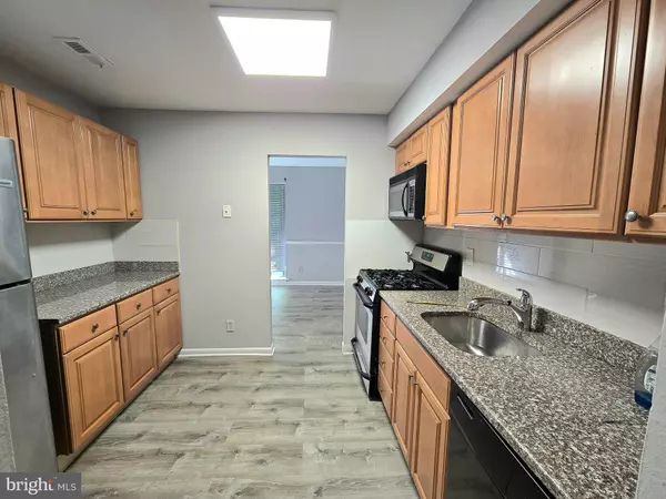 Voorhees, NJ 08043,222-10 ECHELON RD