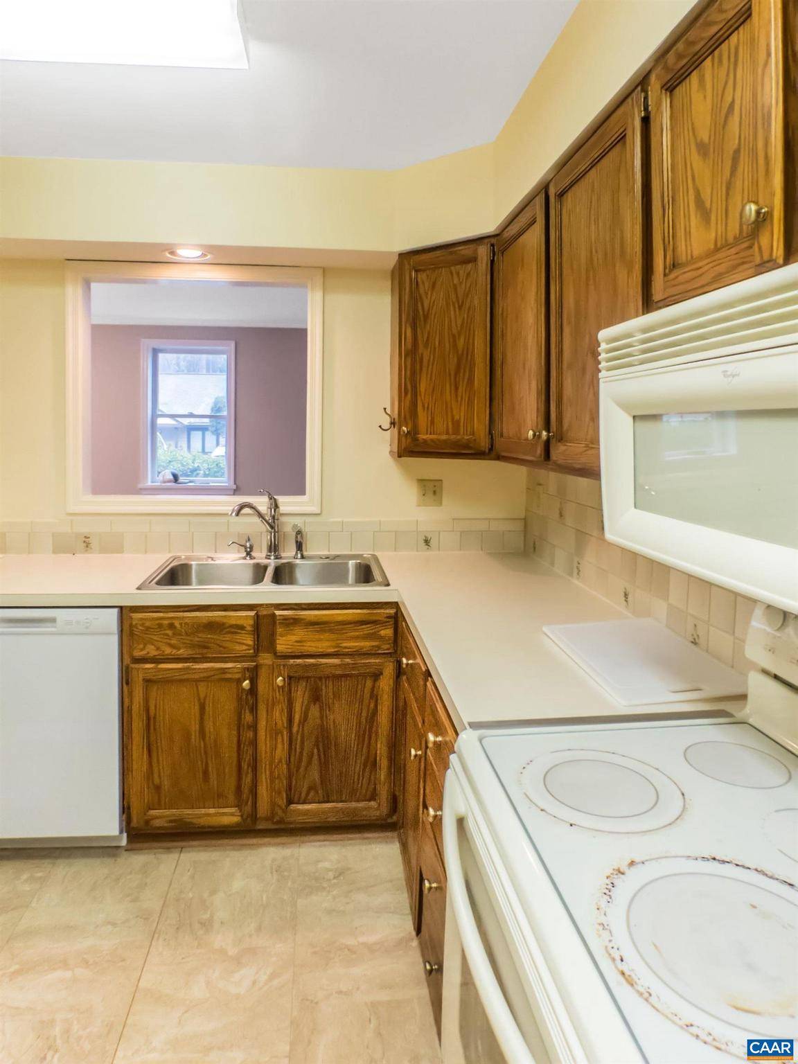Charlottesville, VA 22901,1325 BRANCHLANDS DR #A