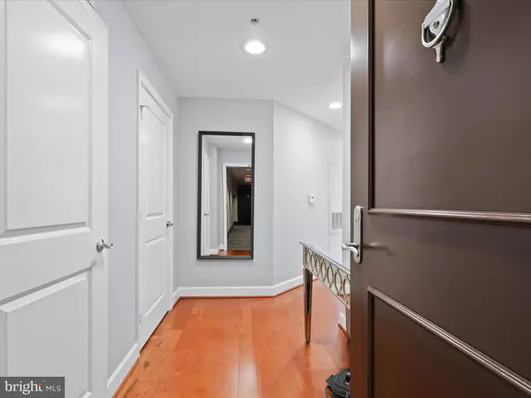 Arlington, VA 22202,3650 S GLEBE RD #851