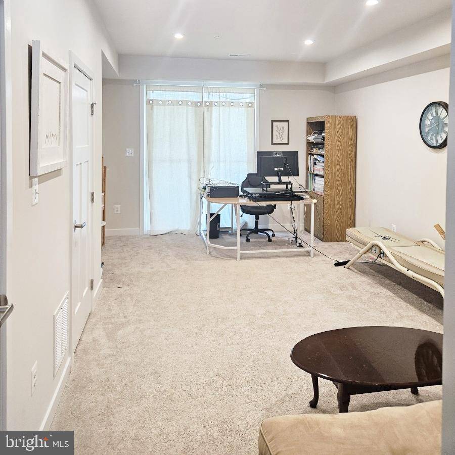 Glen Burnie, MD 21060,553 LEVANNA LN