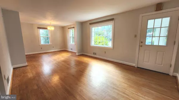 Falls Church, VA 22042,2901 CHERRY ST