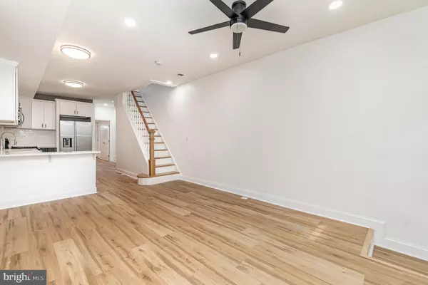 Baltimore, MD 21205,727 N COLLINGTON AVE