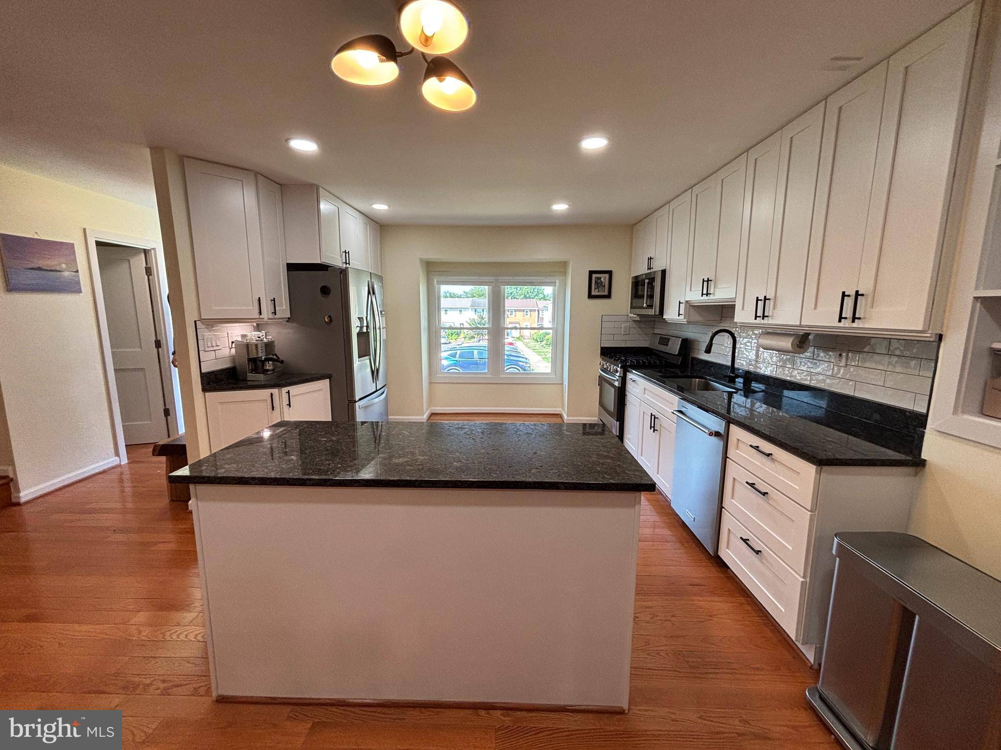 Fairfax, VA 22031,3027 WHITE BIRCH CT