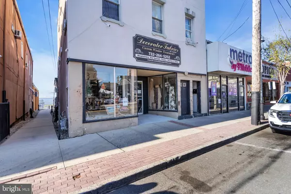 Keyport, NJ 07735,11 W FRONT ST