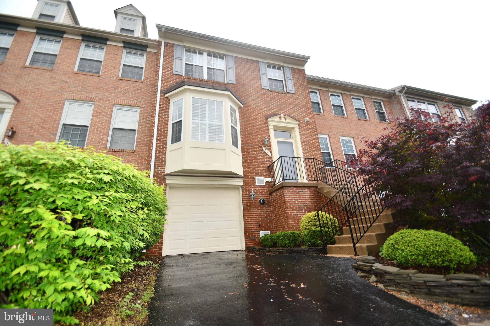 7411 GILLINGHAM ROW, Alexandria, VA 22315