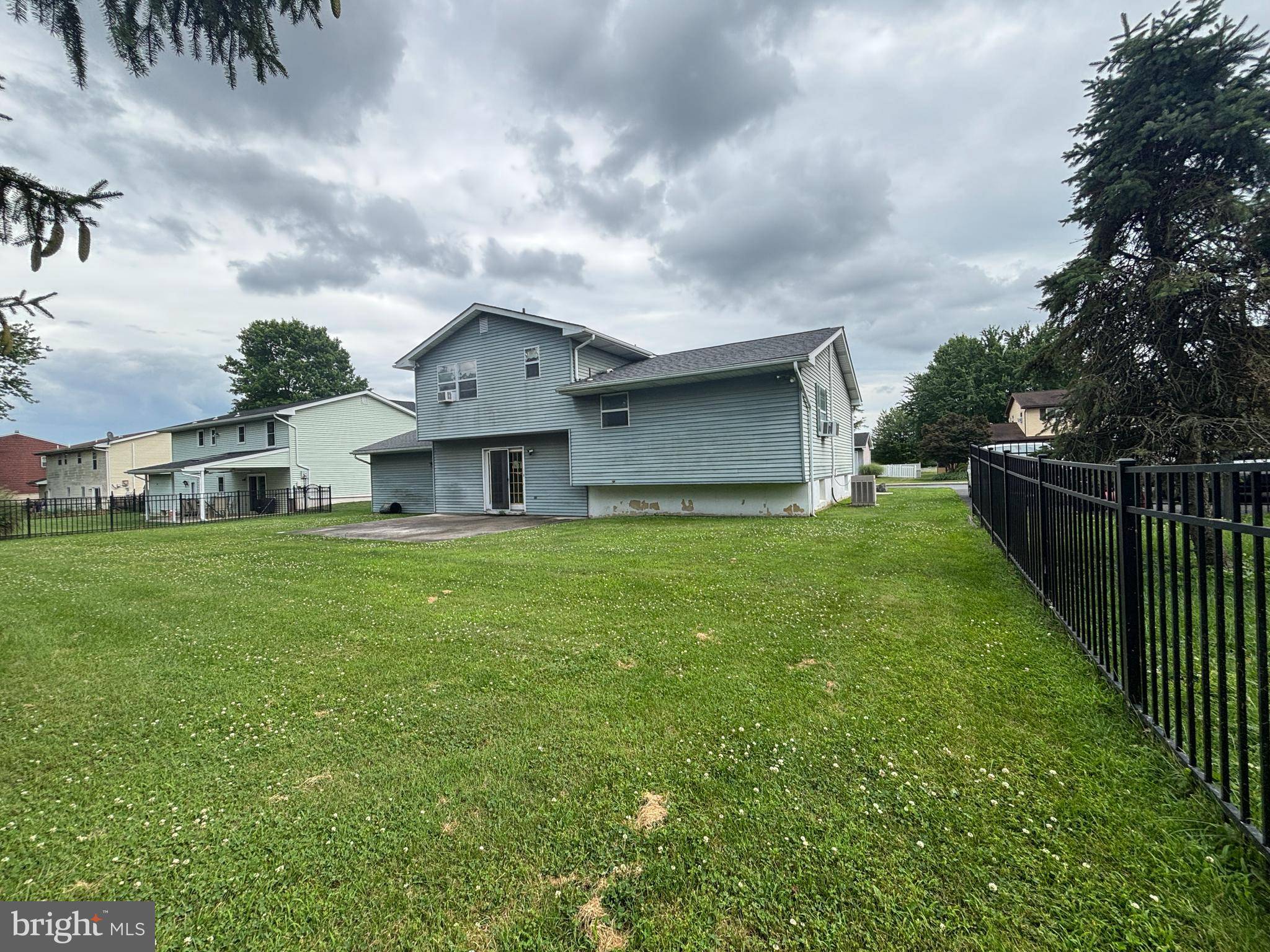 Whitehall, PA 18052,49 MADISON LN