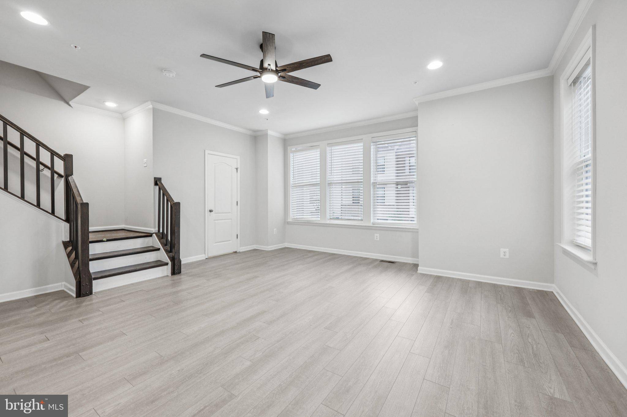 Lanham, MD 20706,4936 VISTA GLEN LN