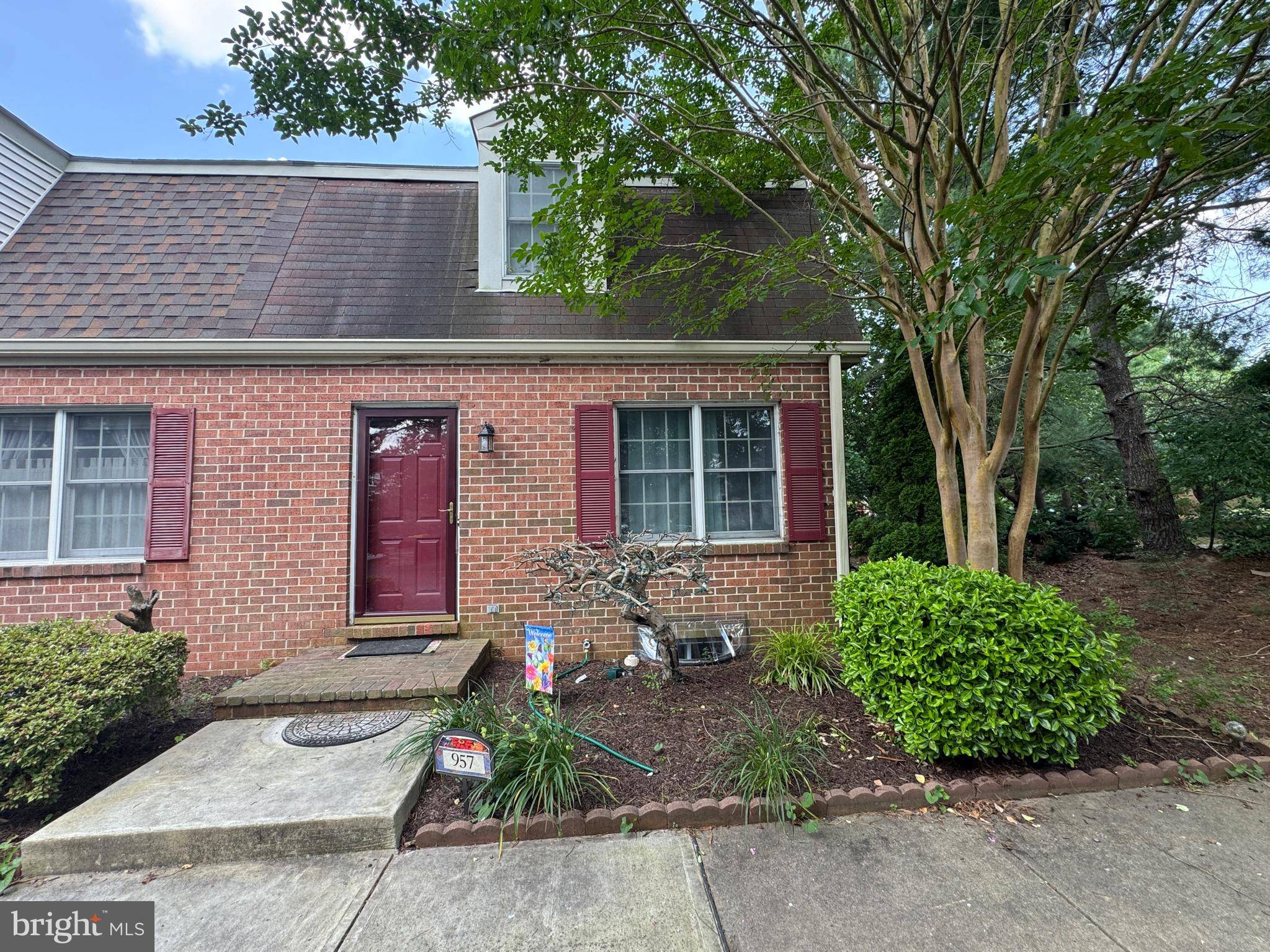 Dover, DE 19904,957 SILVER LAKE BLVD