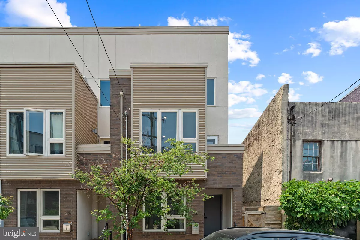 Philadelphia, PA 19123,618 N AMERICAN ST