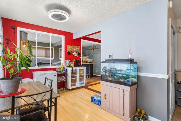 Somerdale, NJ 08083,605 TAIT RD