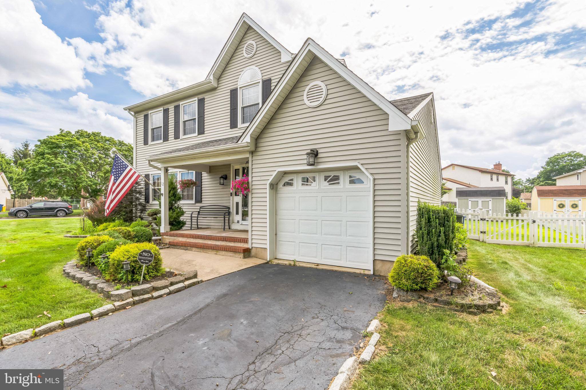 Burlington, NJ 08016,12 PLEASANT VIEW DR