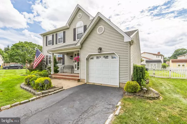 Burlington, NJ 08016,12 PLEASANT VIEW DR