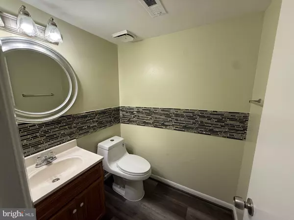 Woodbridge, VA 22193,4306 EILEEN CT