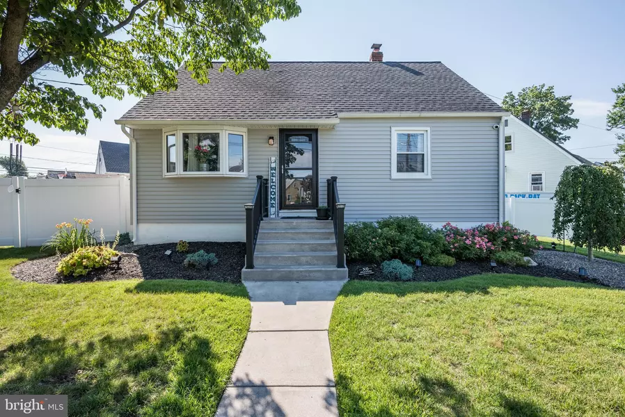 301 BERGEN AVE, Bellmawr, NJ 08031