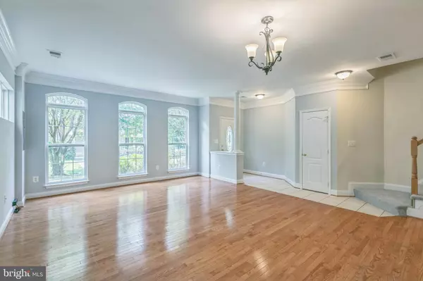 Woodbridge, VA 22191,16502 BOBSTER CT
