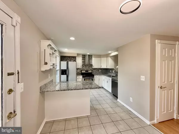 Dumfries, VA 22026,3427 BELLEPLAIN CT