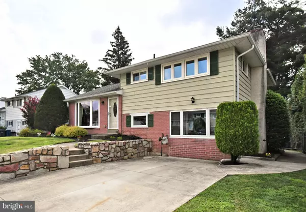 1433 SAINT JOHN RD, Abington, PA 19001