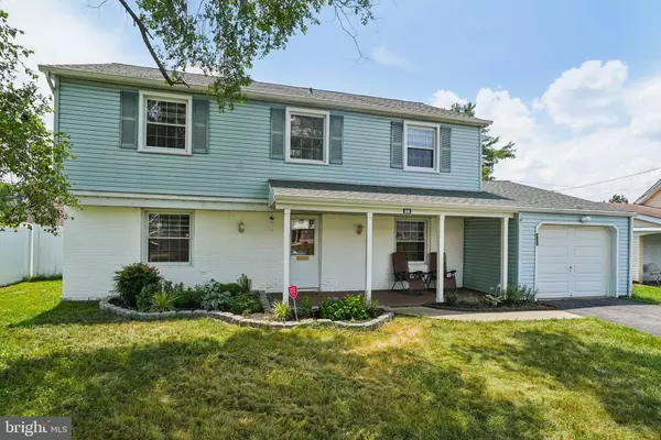 Willingboro, NJ 08046,22 BALLAD LN