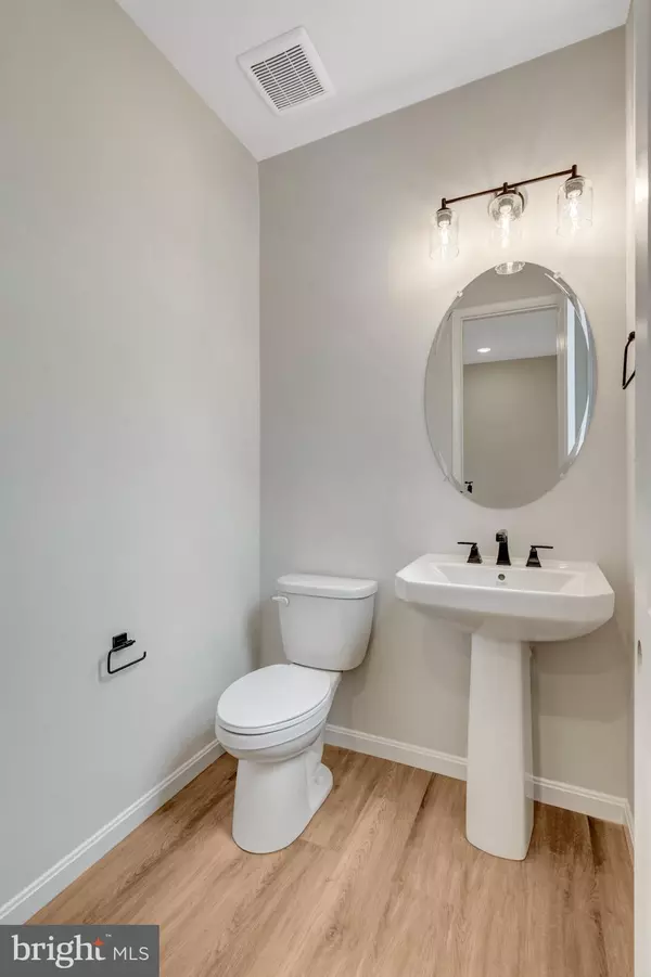 Middletown, VA 22645,107 MIDSUMMER LN