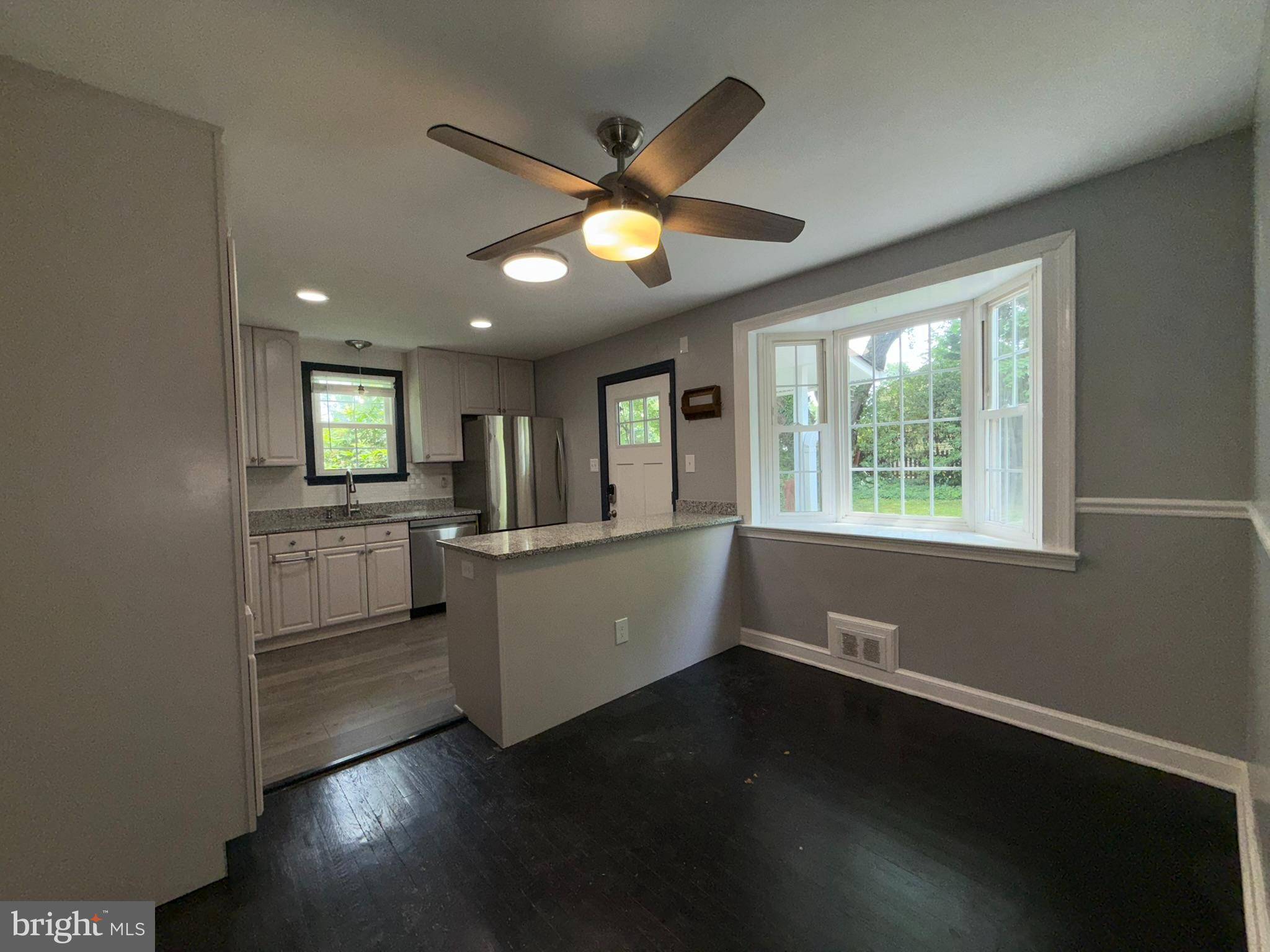 Fairfax, VA 22030,10831 CREST ST