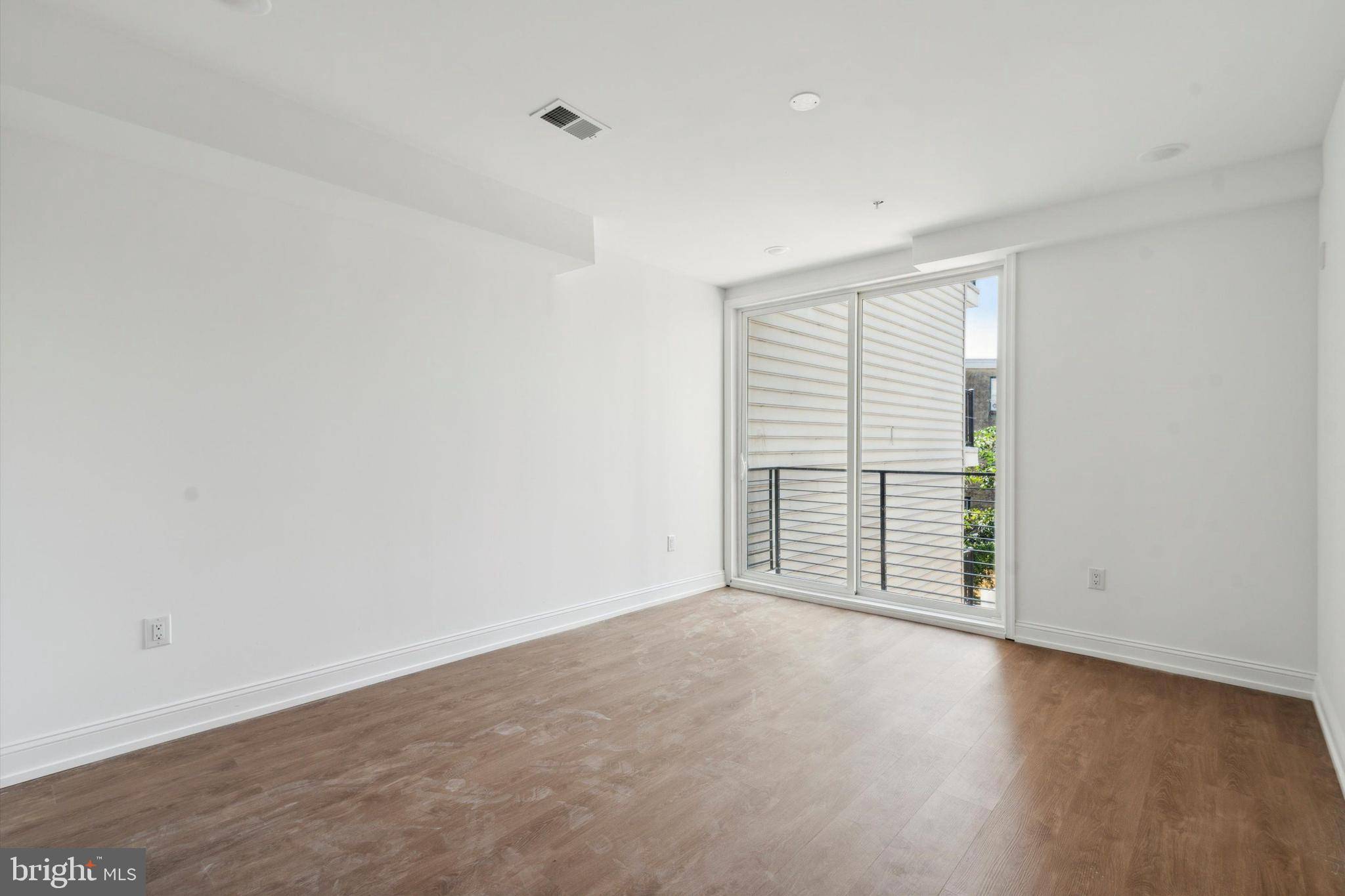 Philadelphia, PA 19130,1614 RIDGE AVE #207