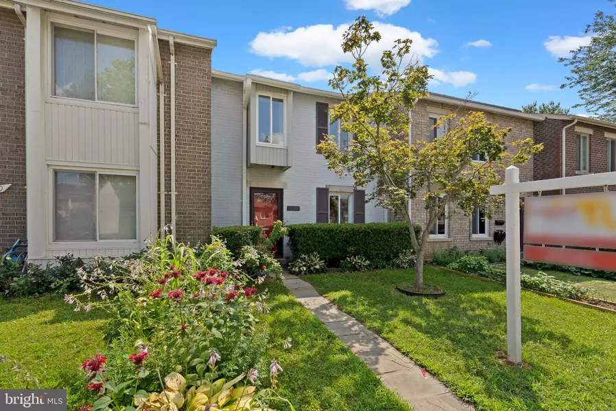 9512 TIPPETT LN, Montgomery Village, MD 20886