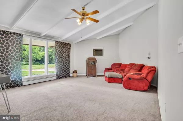 York, PA 17408,2261 PINE RD