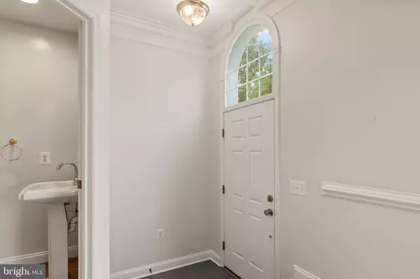 Fairfax, VA 22033,4031 QUIET CREEK DR