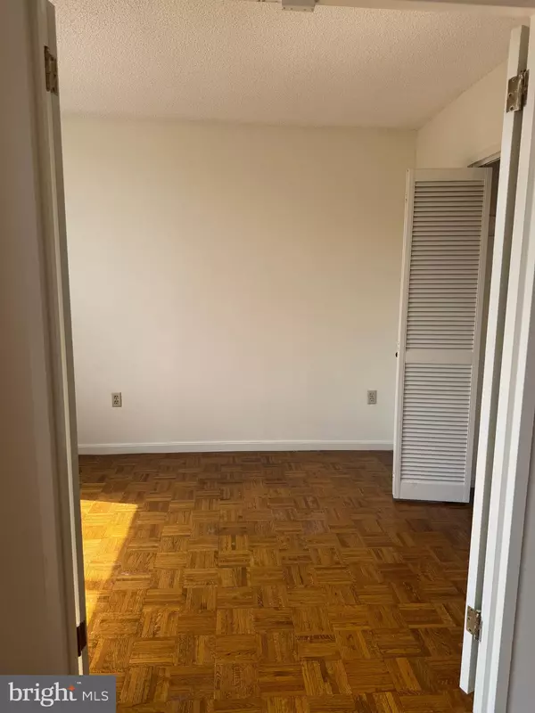 Washington, DC 20037,2555 NW PENNSYLVANIA AVE NW #919
