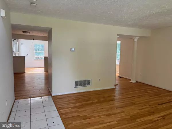 Annapolis, MD 21401,1809 LABROTT LN