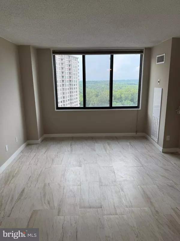 Bethesda, MD 20814,5225 POOKS HILL RD #1214S