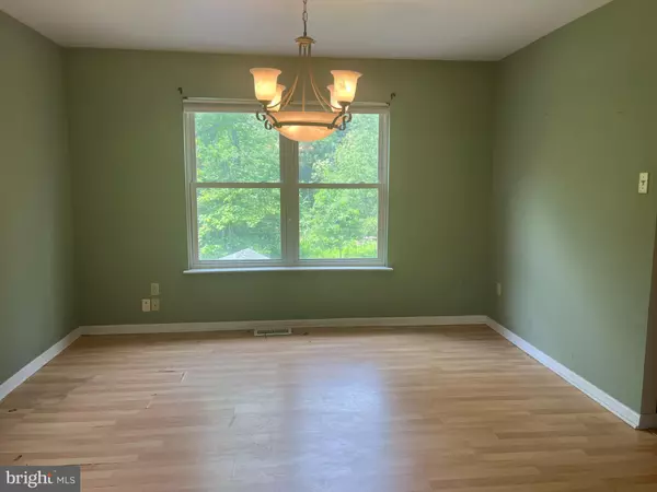 Perkasie, PA 18944,424 DORCHESTER LN