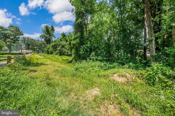 Mclean, VA 22102,7701 LEWINSVILLE RD