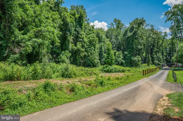 Mclean, VA 22102,7701 LEWINSVILLE RD