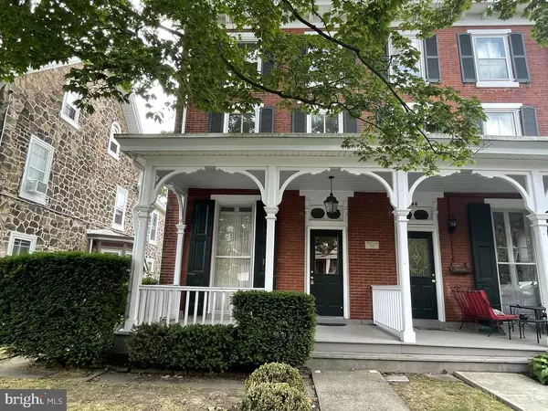 Doylestown, PA 18901,90 S CLINTON ST