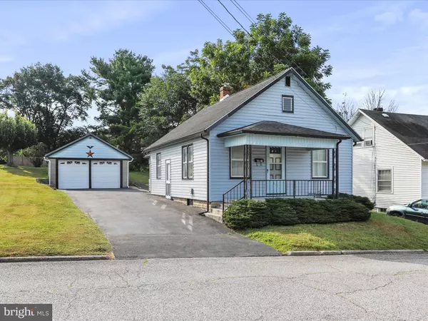 Waynesboro, PA 17268,817 MAPLE STREET