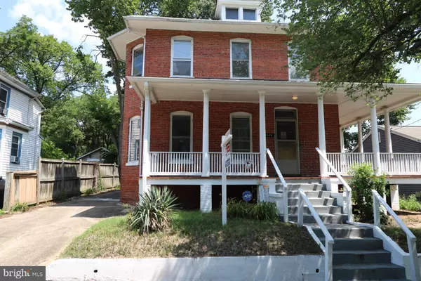 Mount Rainier, MD 20712,3604 PERRY ST