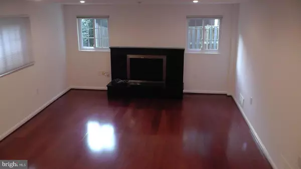 Bethesda, MD 20817,9713 BRIXTON LN