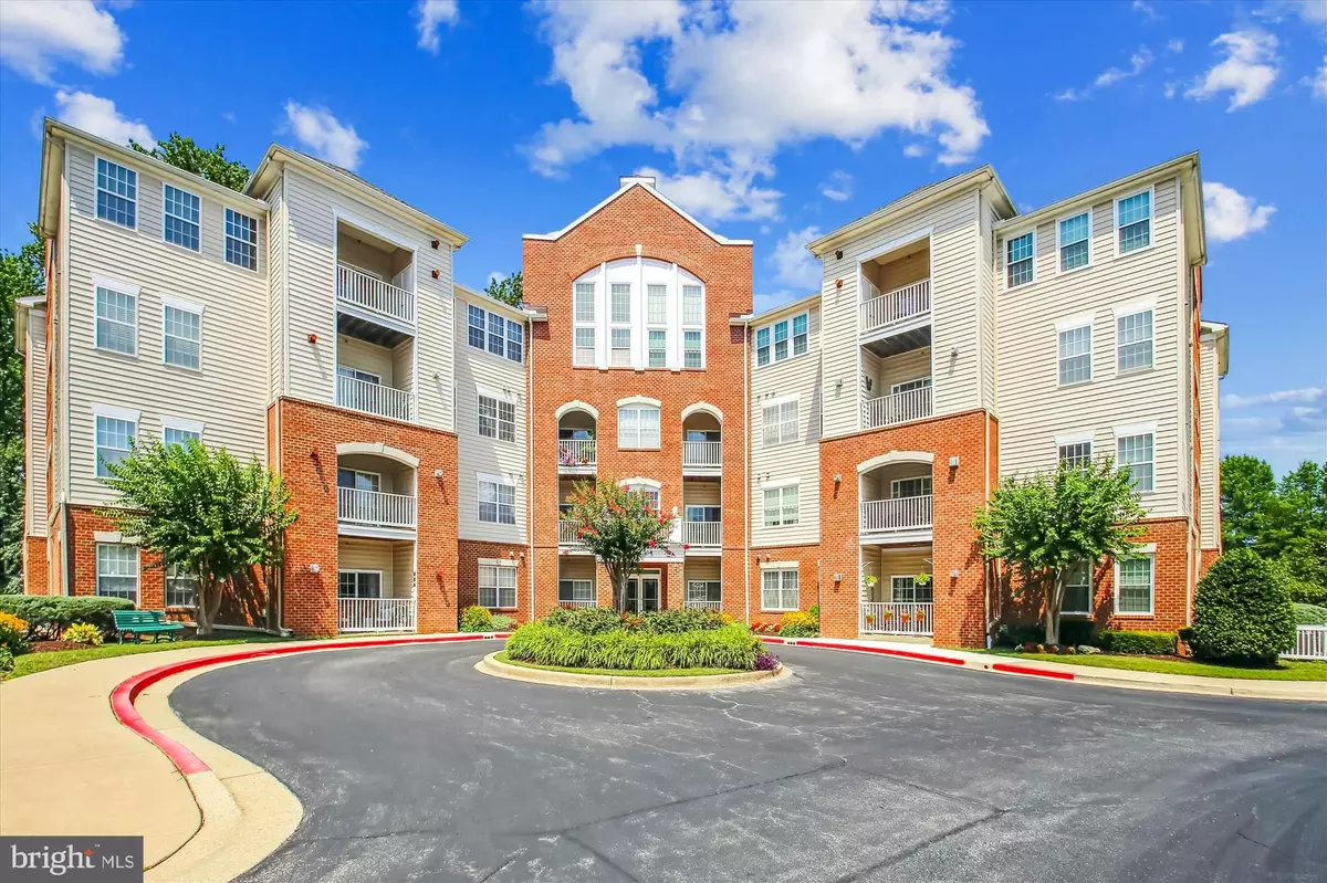 Gambrills, MD 21054,2610 CHAPEL LAKE DR #208