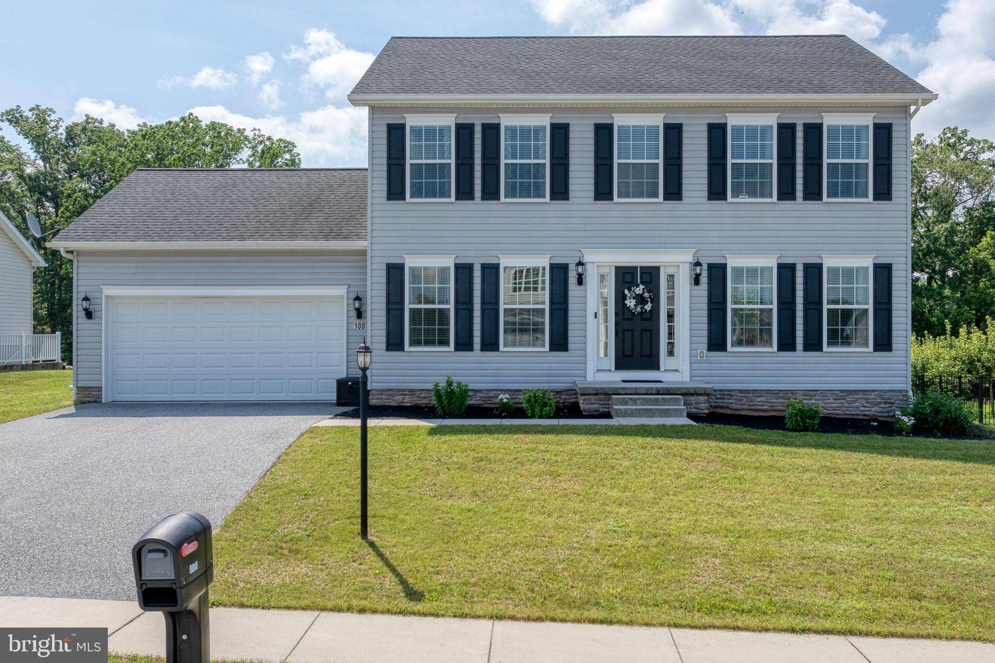 100 CLOVER RUN, Abbottstown, PA 17301
