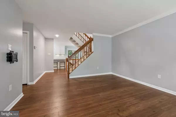 Centreville, VA 20120,5920 GUNTHER CT