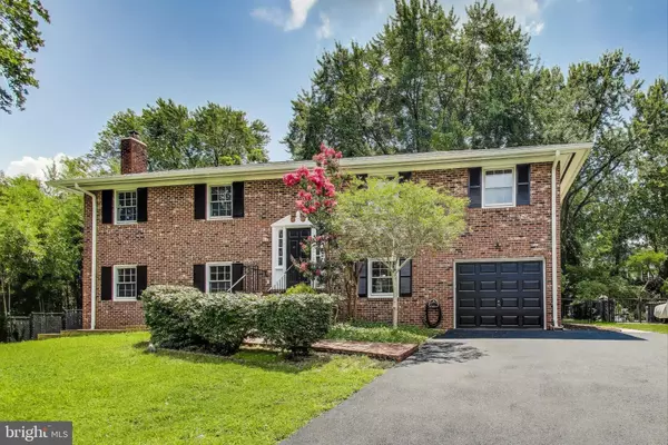 Alexandria, VA 22306,2403 SHERWOOD HALL LN